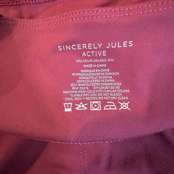 Sincerely Jules Ruffle Sports Bra - Picture 3 of 3